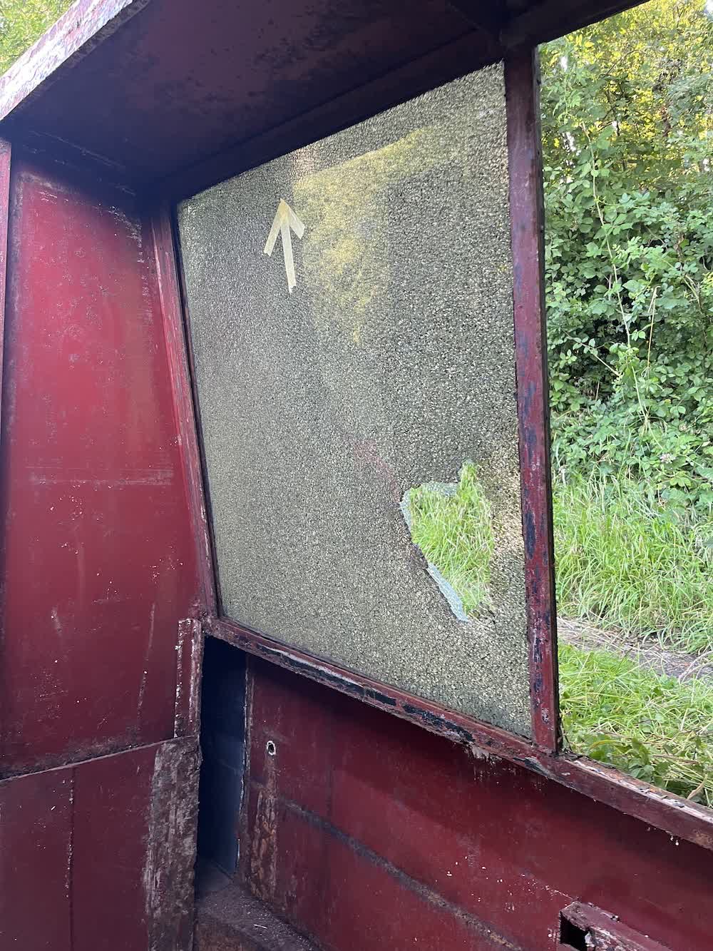 Cracked stern window